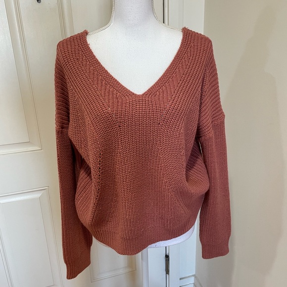 Poof Double V Neck Chunky Cropped Sweater - Picture 5 of 6